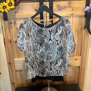 Express Monochrome Snake Print Blouse